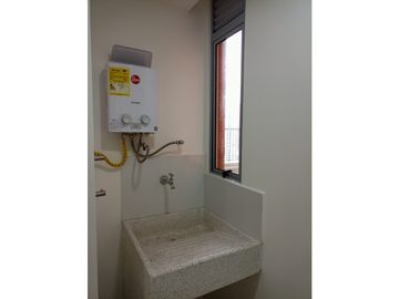 ESTRENE ESTE HERMOSO APARTAMENTO EN UNIDAD COMPLETA SUPER UBICACION