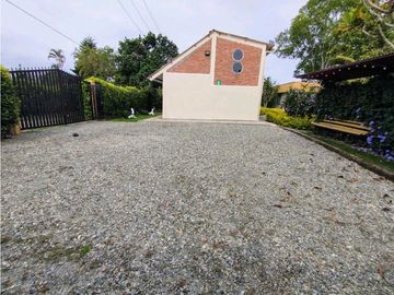 Se Vende Finca Hotel En Pueblo Tapao Montenegro