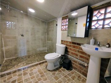 Se Vende Finca Hotel En Pueblo Tapao Montenegro