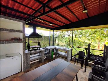 Se Vende Finca Hotel En Pueblo Tapao Montenegro