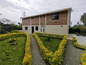 Se Vende Finca Hotel En Pueblo Tapao Montenegro