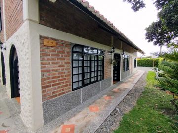 Se Vende Finca Hotel En Pueblo Tapao Montenegro