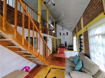 Se Vende Finca Hotel En Pueblo Tapao Montenegro