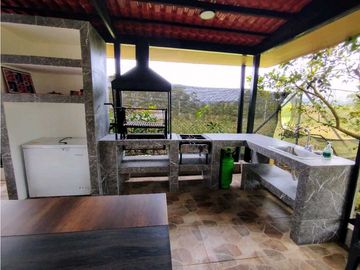 Se Vende Finca Hotel En Pueblo Tapao Montenegro