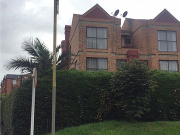 SE VENDE CASA SECTOR SUBA