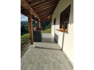 FINCA EN VENTA Sobre la vía San Vicente - Concepción