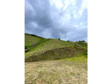 FINCA EN VENTA Sobre la vía San Vicente - Concepción