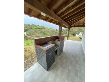 FINCA EN VENTA Sobre la vía San Vicente - Concepción