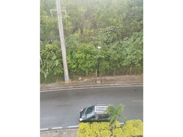 se arrenda hermoso apto la floresta