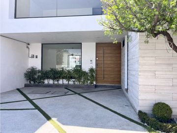 Casa En Venta En Cholula Zona Plaza San Diego