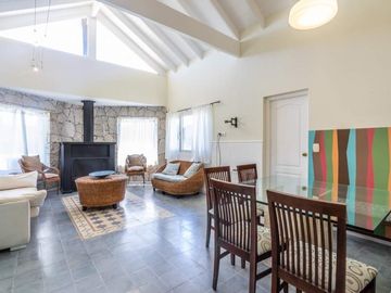 En Cariló | Confortable casa La marina