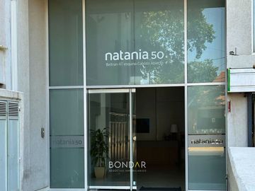 OPORTUNIDAD- DEPTO EN VENTA NATANIA 50- 1 DORM/ COCHERA DOBLE