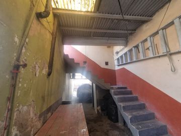 CASA 3 AMB EN VENTA CLAYPOLE CON PATIO Y GARAGE