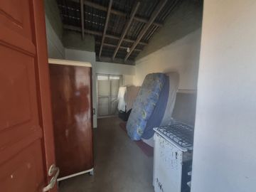 CASA 3 AMB EN VENTA CLAYPOLE CON PATIO Y GARAGE