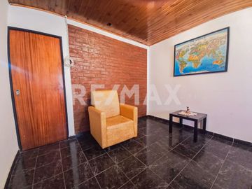 VENTA CASA DE 3 DORMITORIOS ZONA CUMELEN NEUQUEN