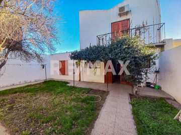 VENTA CASA DE 3 DORMITORIOS ZONA CUMELEN NEUQUEN