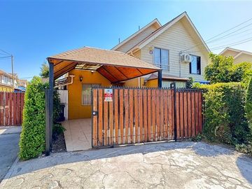 Casa en Venta en villa barrio plaza, quilicura
