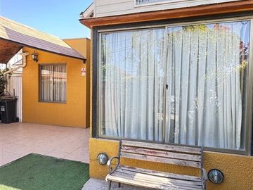 Casa en Venta en villa barrio plaza, quilicura