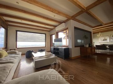 Casa en Venta en Cerro Cristal, Curicó