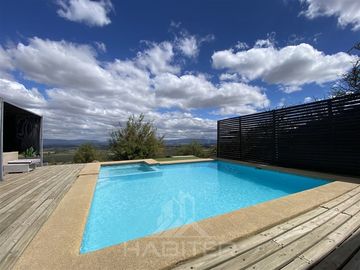 Casa en Venta en Cerro Cristal, Curicó