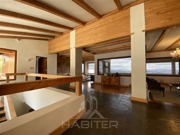 Casa en Venta en Cerro Cristal, Curicó
