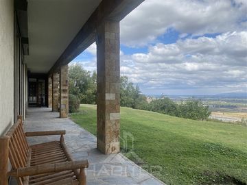 Casa en Venta en Cerro Cristal, Curicó