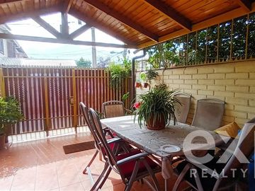 Casa en Venta en CHARLES GIDE
