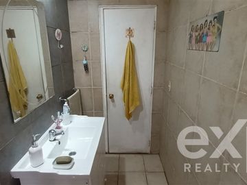Casa en Venta en CHARLES GIDE