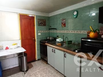 Casa en Venta en CHARLES GIDE