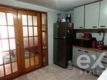 Casa en Venta en CHARLES GIDE