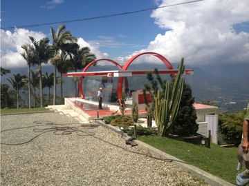 FINCA EN COPACABANA - EL LIMONAR