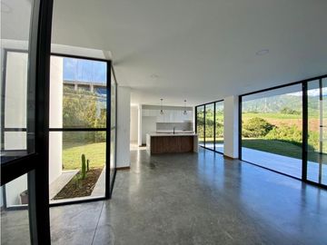 VENTA  CASA  HERMOSA CASA DE CAMPO .