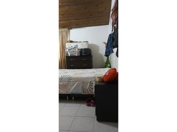 LUXA VENDE CASA BARRIO AIDA LUCIA