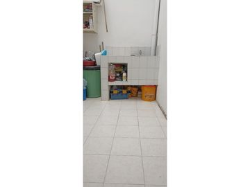 LUXA VENDE CASA BARRIO AIDA LUCIA