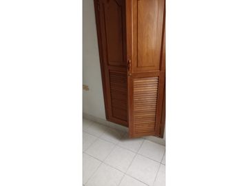 LUXA VENDE CASA BARRIO AIDA LUCIA