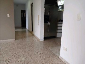 VENDO APTO EN EL BARRO LA FLORA NORTE DE CALI