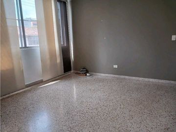 VENDO APTO EN EL BARRO LA FLORA NORTE DE CALI