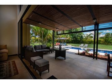 SE VENDE CASA CAMPESTRE EN LA TEBAIDA QUINDIO