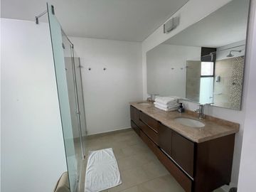 SE VENDE CASA CAMPESTRE EN LA TEBAIDA QUINDIO