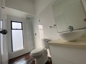 VENTA  MODERNA PROPIEDAD EN CONJUNTO ( 2 CASAS INDEPENDIENTES )