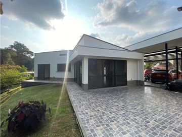 VENTA  MODERNA PROPIEDAD EN CONJUNTO ( 2 CASAS INDEPENDIENTES )