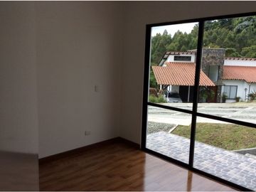 VENTA  MODERNA PROPIEDAD EN CONJUNTO ( 2 CASAS INDEPENDIENTES )