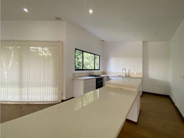 VENTA  MODERNA PROPIEDAD EN CONJUNTO ( 2 CASAS INDEPENDIENTES )