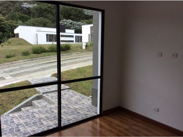 VENTA  MODERNA PROPIEDAD EN CONJUNTO ( 2 CASAS INDEPENDIENTES )
