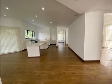 VENTA  MODERNA PROPIEDAD EN CONJUNTO ( 2 CASAS INDEPENDIENTES )