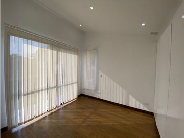 VENTA  MODERNA PROPIEDAD EN CONJUNTO ( 2 CASAS INDEPENDIENTES )