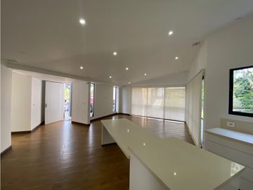 VENTA  MODERNA PROPIEDAD EN CONJUNTO ( 2 CASAS INDEPENDIENTES )