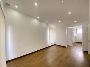 VENTA  MODERNA PROPIEDAD EN CONJUNTO ( 2 CASAS INDEPENDIENTES )