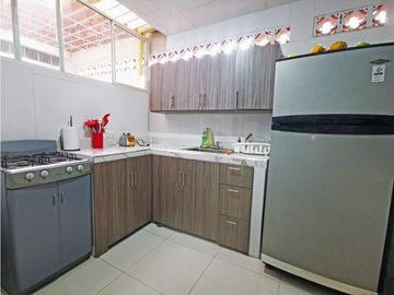 CASA MULTIFAMILIAR EN VENTA, SANTA ELENA, ORIENTE, CALI