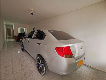 CASA MULTIFAMILIAR EN VENTA, SANTA ELENA, ORIENTE, CALI